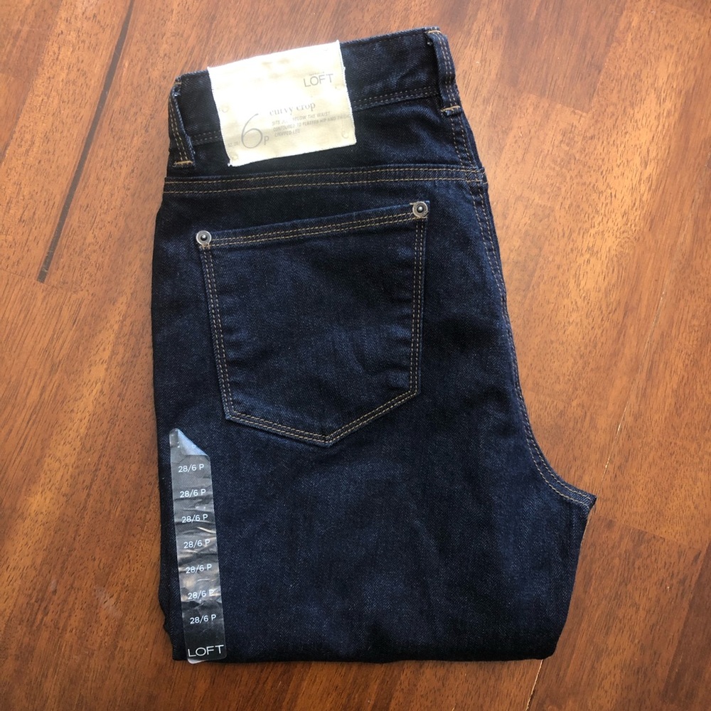 LOFT CURVY CROP! NWT!